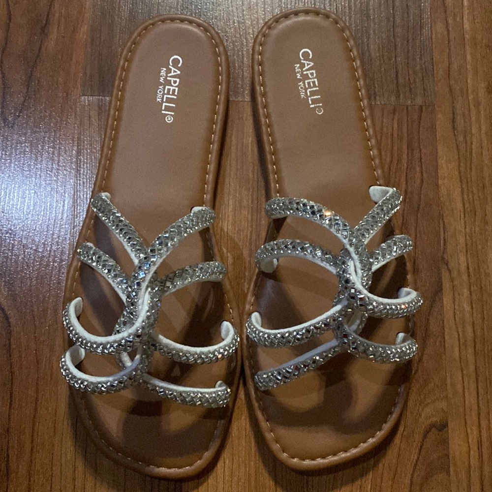 Capelli NY sandles, silver, size 8